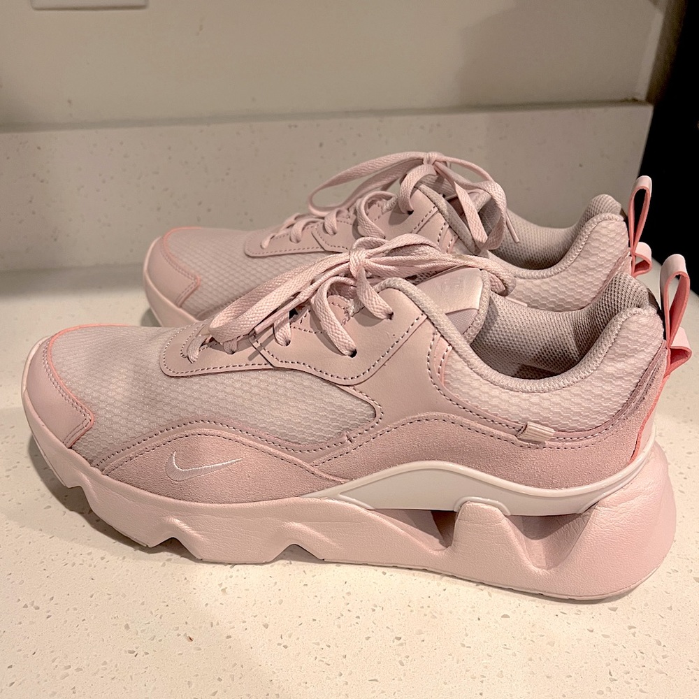 Nike RYZ 365 2 Barely Rose